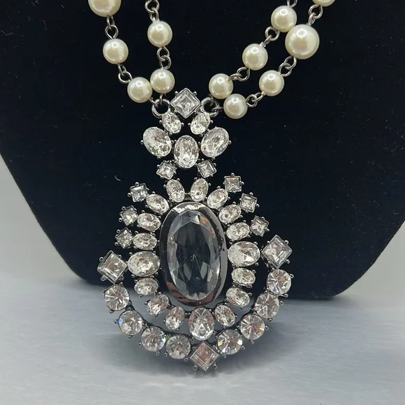 Necklace Sequin NWT retail $146 - Picture 2 of 9